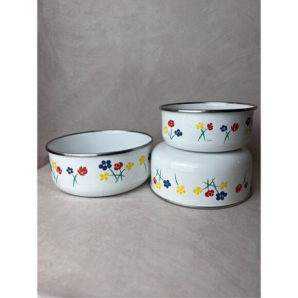 Vintage Enamel Bowl Set - Picture 2 of 8